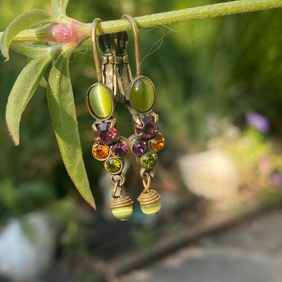 Beautiful multi colored stone and crystal earrings. - Picture 2 of 6